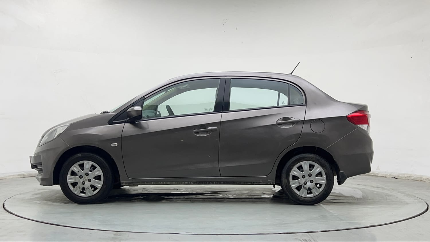 Used 2014 Honda Amaze 1.2 S i-VTEC Petrol Manual exterior LEFT SIDE VIEW