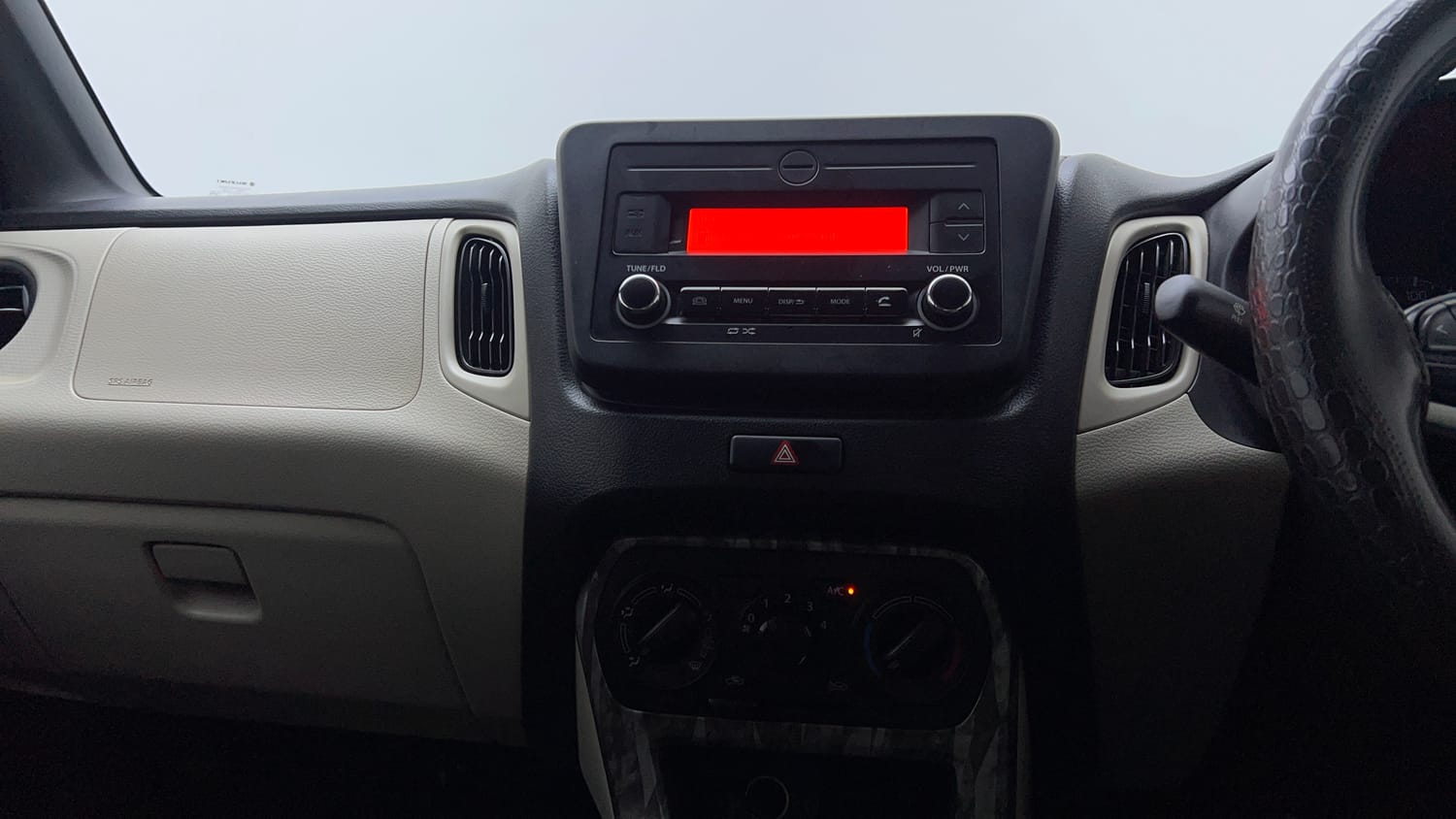 Used 2020 Maruti Suzuki Wagon R 1.0 VXi (O) 1.0 AMT Petrol Automatic interior MUSIC SYSTEM & AC CONTROL VIEW