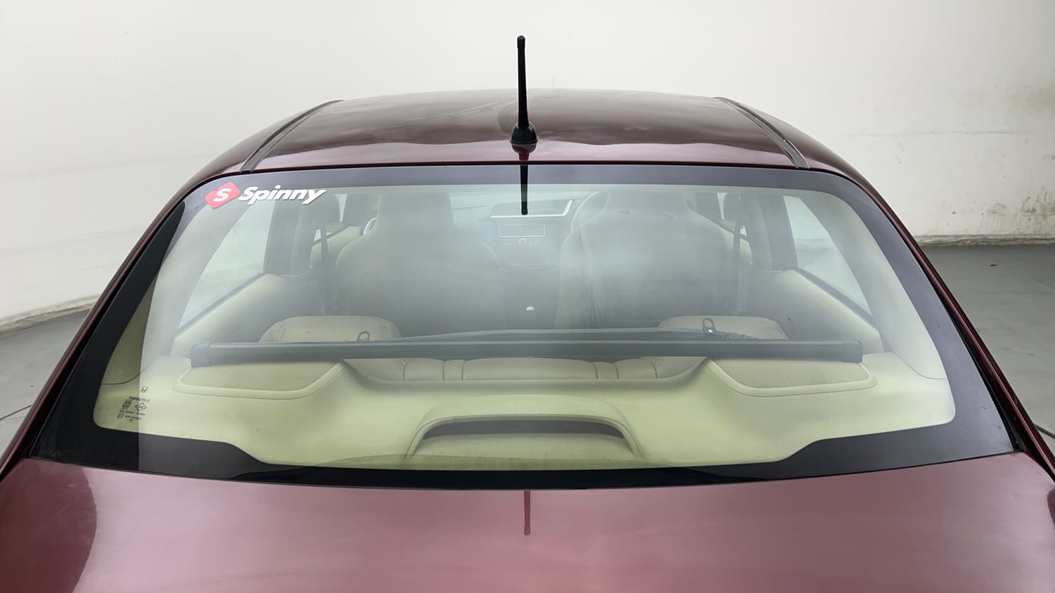 Used 2016 Honda Amaze 1.2 S i-VTEC Petrol Manual exterior BACK WINDSHIELD VIEW