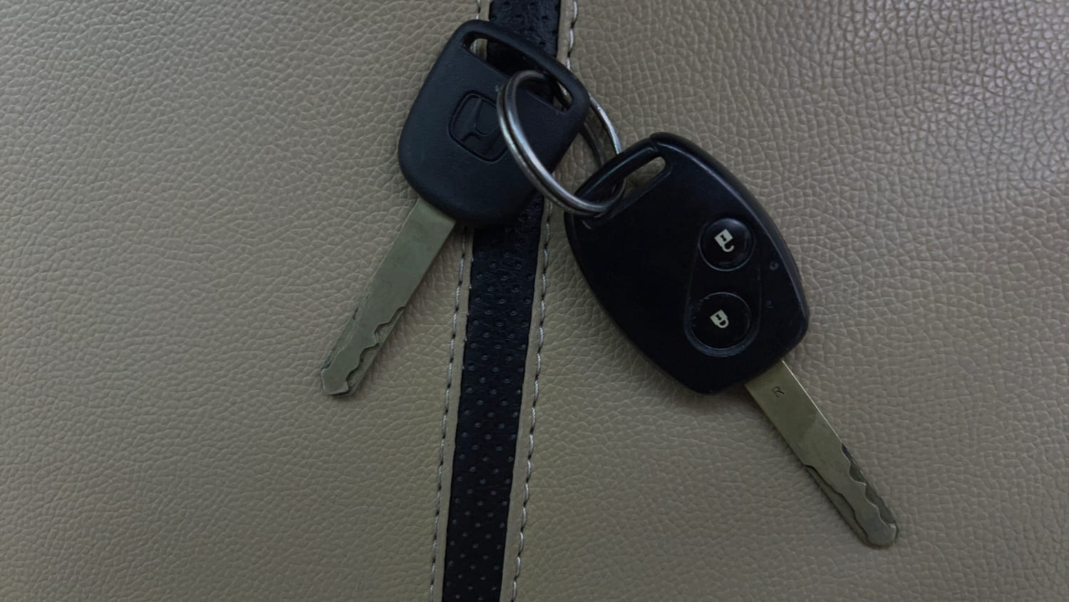 Used 2014 Honda Amaze 1.2 S i-VTEC Petrol Manual extra CAR KEY VIEW