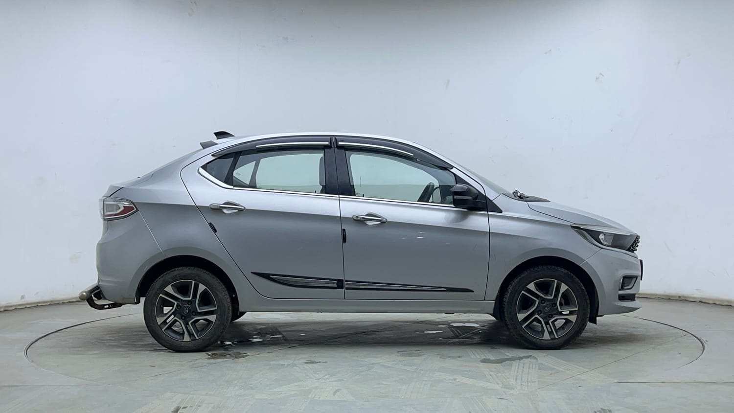 Used 2021 Tata Tigor XZ Plus Petrol Manual exterior RIGHT SIDE VIEW