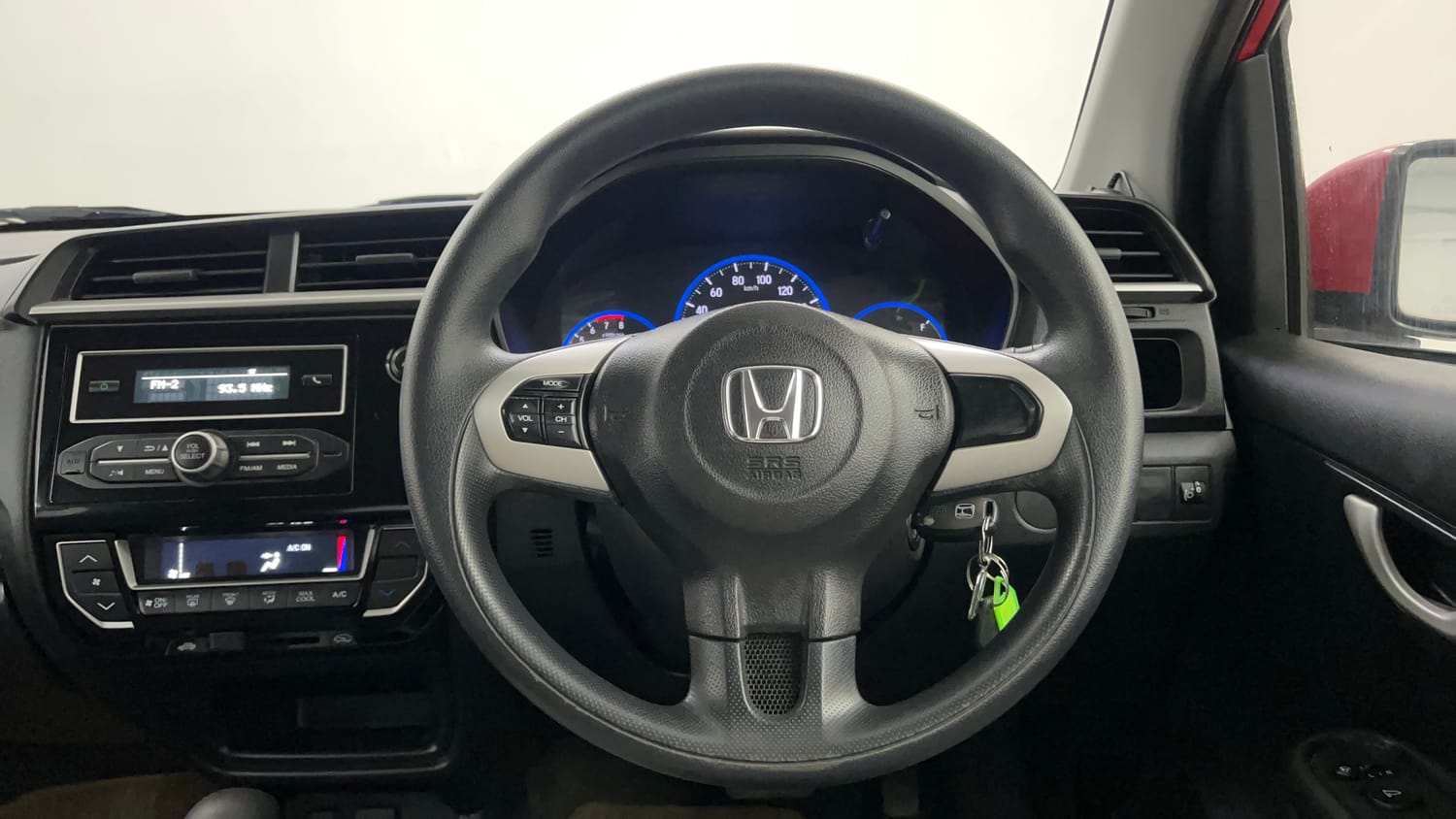 Used 2017 Honda Brio VX AT Petrol Automatic interior STEERING VIEW