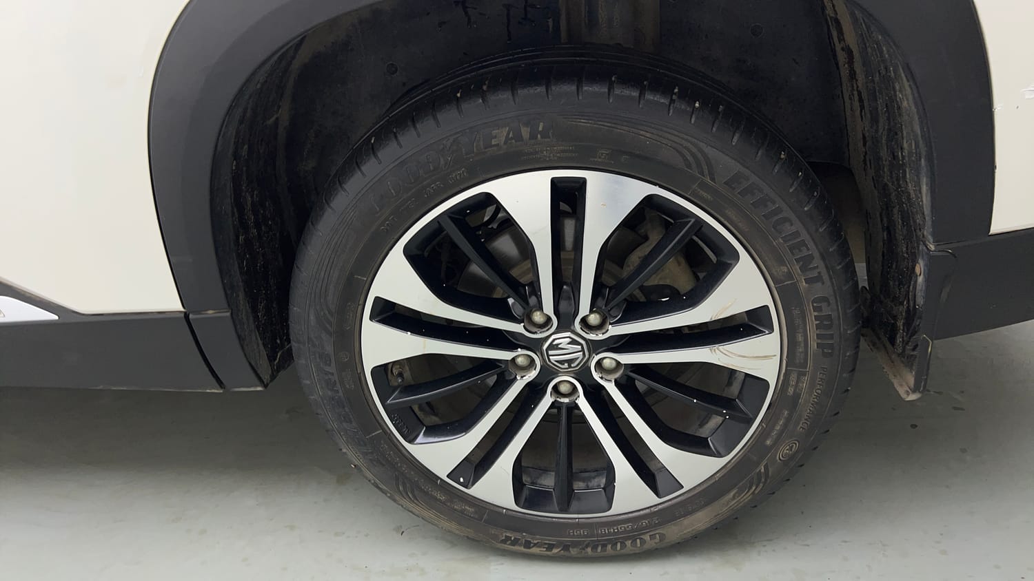 Used 2021 MG Motors Hector Sharp 1.5 Petrol Turbo DCT Petrol Automatic tyres LEFT REAR TYRE RIM VIEW