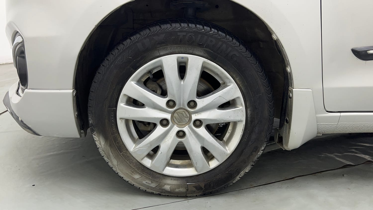 Used 2018 Maruti Suzuki Ertiga ZXI+ Petrol Manual tyres LEFT FRONT TYRE RIM VIEW