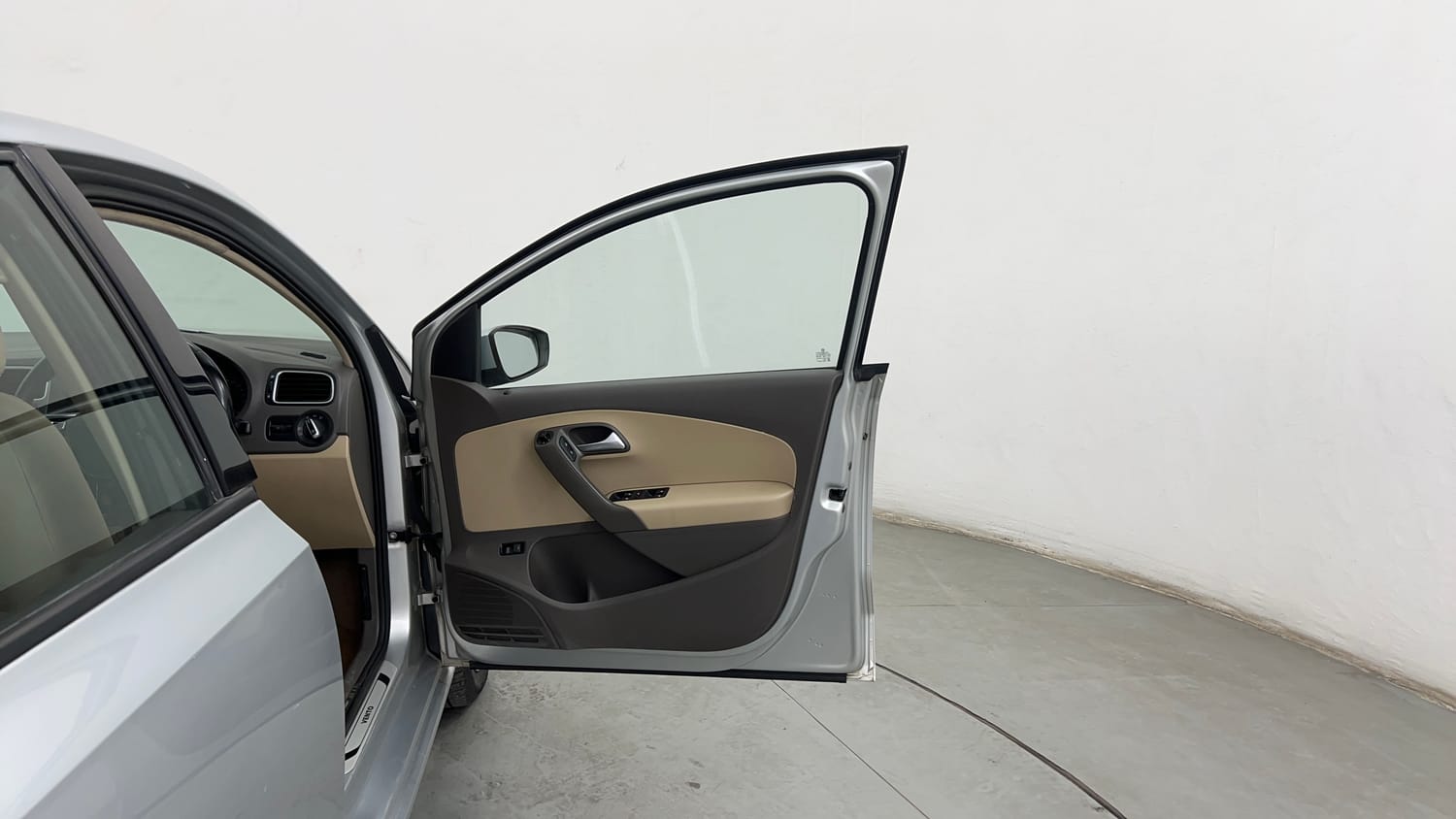 Used 2016 Volkswagen Vento Highline 1.2 (P) AT Petrol Automatic interior RIGHT FRONT DOOR OPEN VIEW
