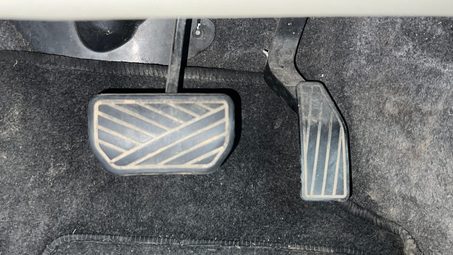 Used 2014 Maruti Suzuki Celerio VXi AMT Petrol Automatic interior PEDALS VIEW