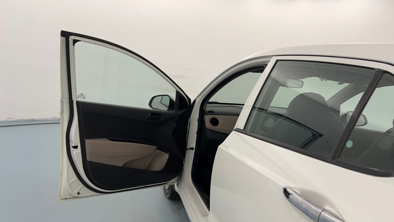 Used 2017 Hyundai Grand i10 Magna U2 1.2 CRDi Diesel Manual interior LEFT FRONT DOOR OPEN VIEW