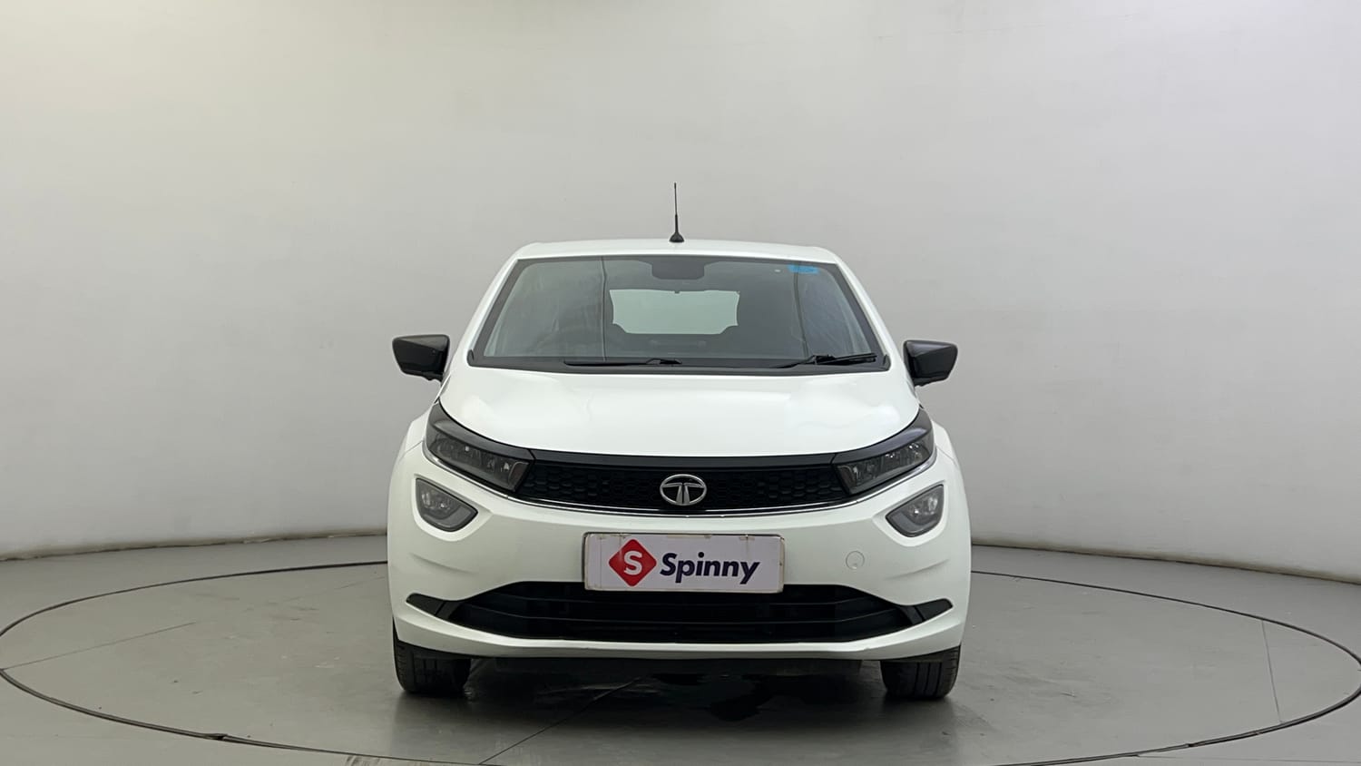 Used 2022 Tata Altroz XT Petrol Petrol Manual exterior FRONT VIEW