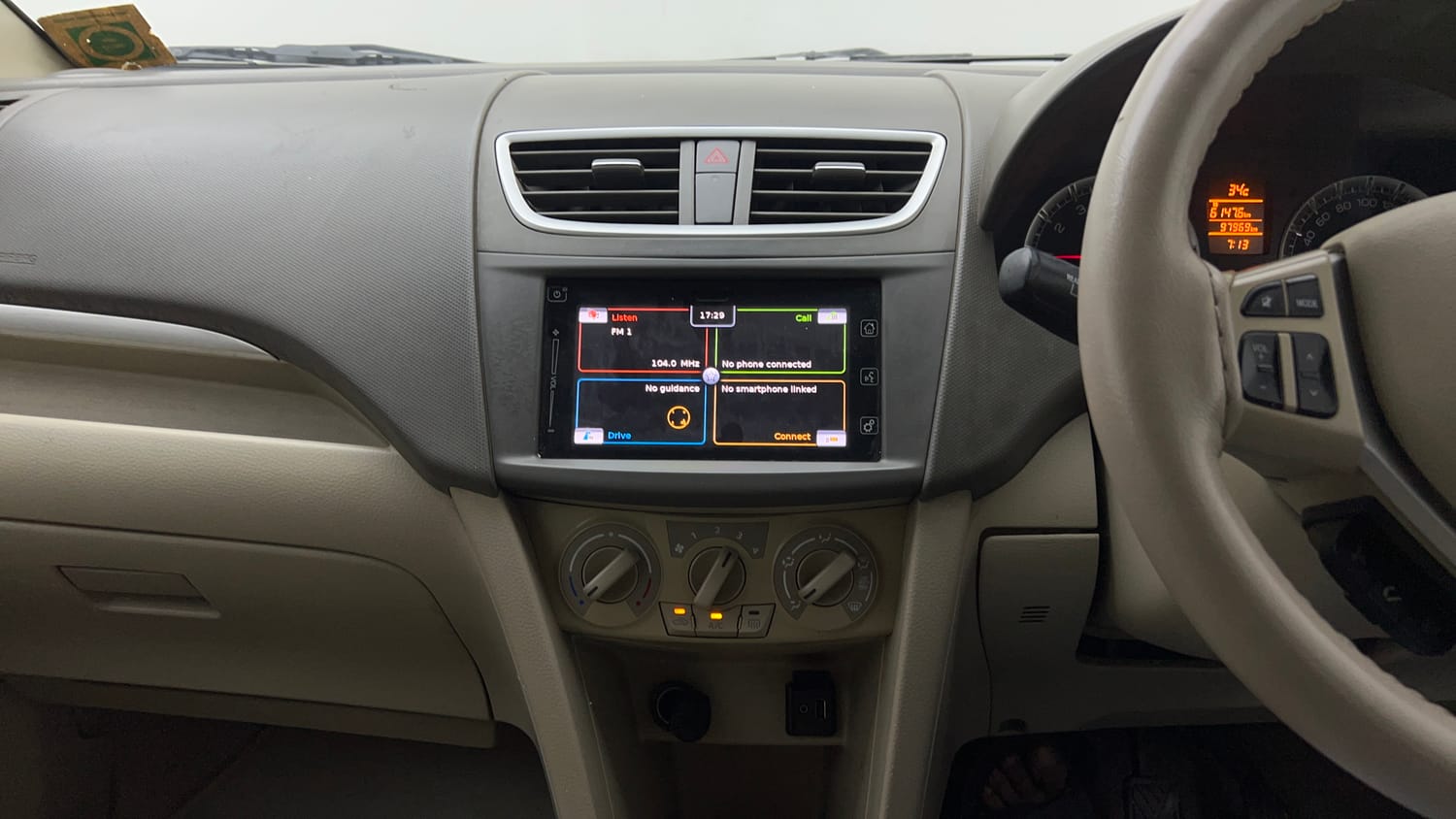 Used 2018 Maruti Suzuki Ertiga ZXI+ Petrol Manual interior MUSIC SYSTEM & AC CONTROL VIEW