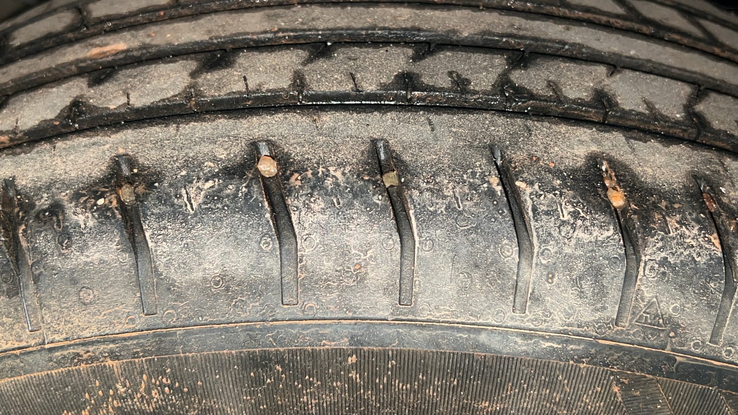 Used 2022 Hyundai Venue S 1.2 Petrol Petrol Manual tyres RIGHT REAR TYRE TREAD VIEW