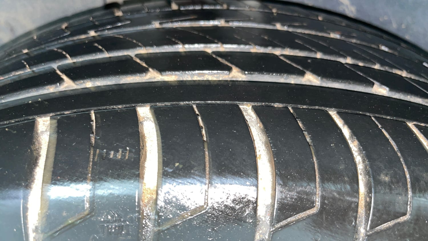 Used 2025 Hyundai Creta 1.5 MPi Petrol MT SX(O) Petrol Manual tyres RIGHT REAR TYRE TREAD VIEW
