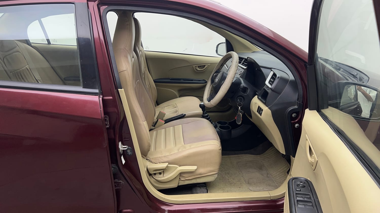 Used 2016 Honda Amaze 1.2 S i-VTEC Petrol Manual interior RIGHT SIDE FRONT DOOR CABIN VIEW