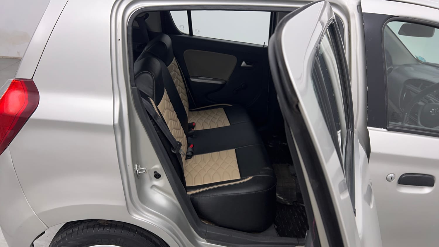 Used 2015 Maruti Suzuki Alto K10 VXi Petrol Manual interior RIGHT SIDE REAR DOOR CABIN VIEW