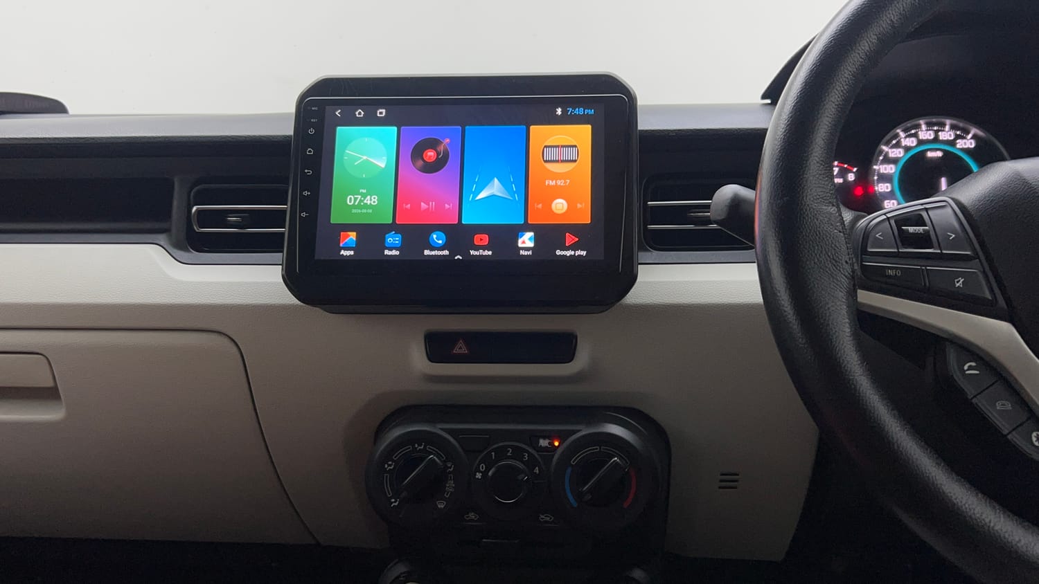 Used 2019 Maruti Suzuki Ignis Delta 1.2 MT Petrol Manual interior MUSIC SYSTEM & AC CONTROL VIEW