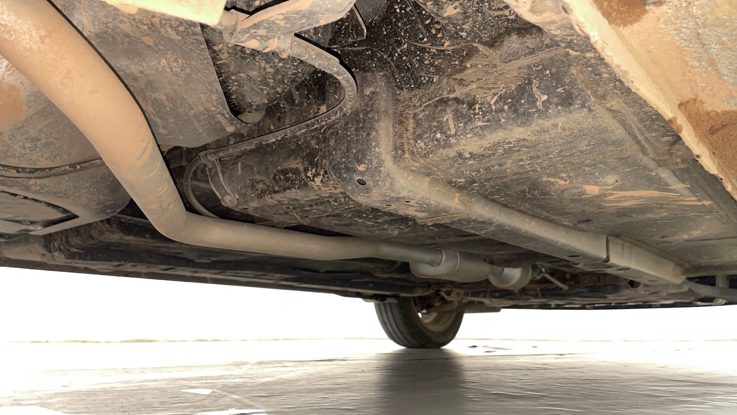 Used 2024 Hyundai Grand i10 Nios Asta 1.2 Kappa AMT Petrol Automatic extra REAR RIGHT UNDERBODY VIEW