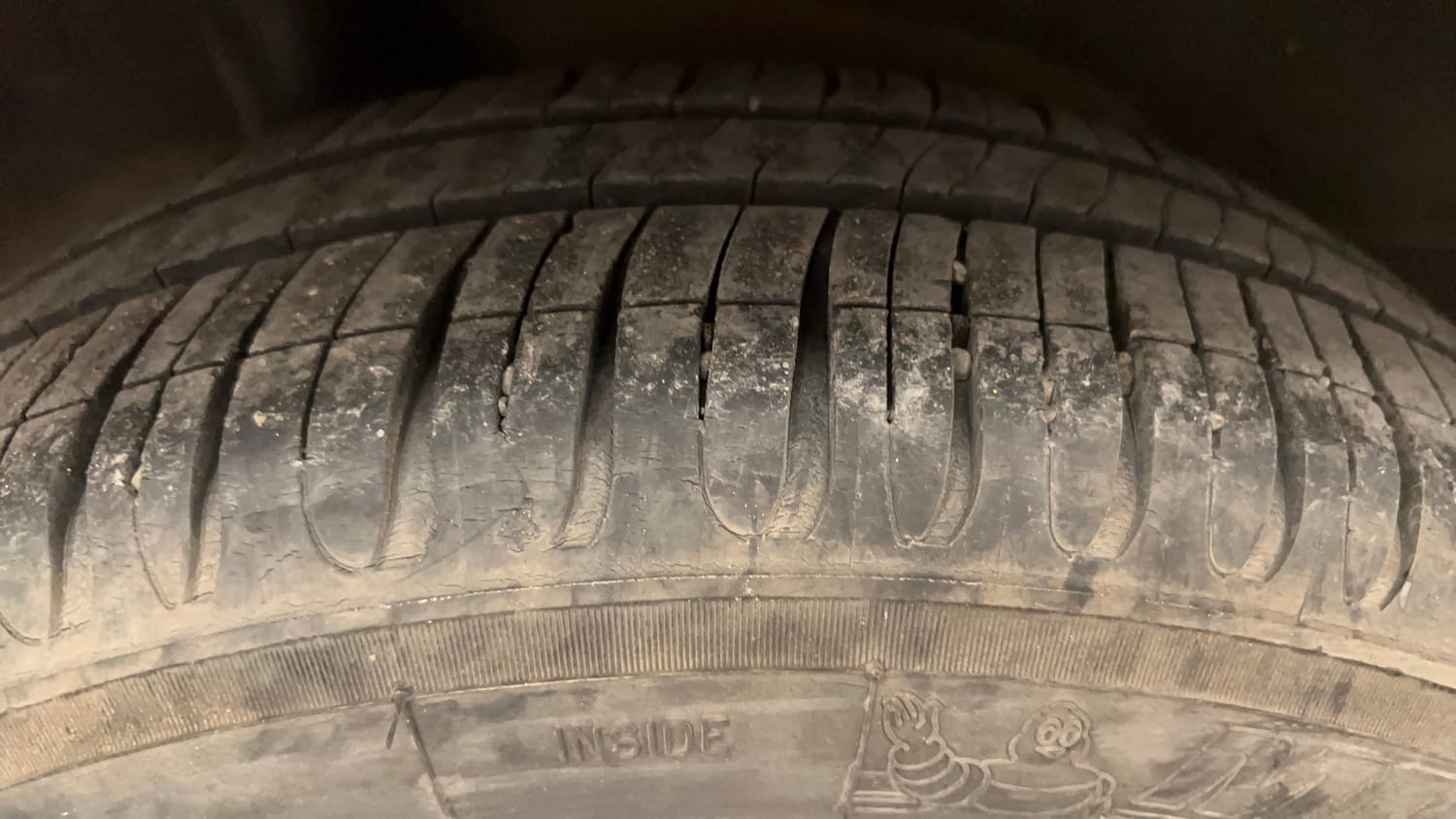 Used 2017 Honda Brio VX AT Petrol Automatic tyres RIGHT REAR TYRE TREAD VIEW