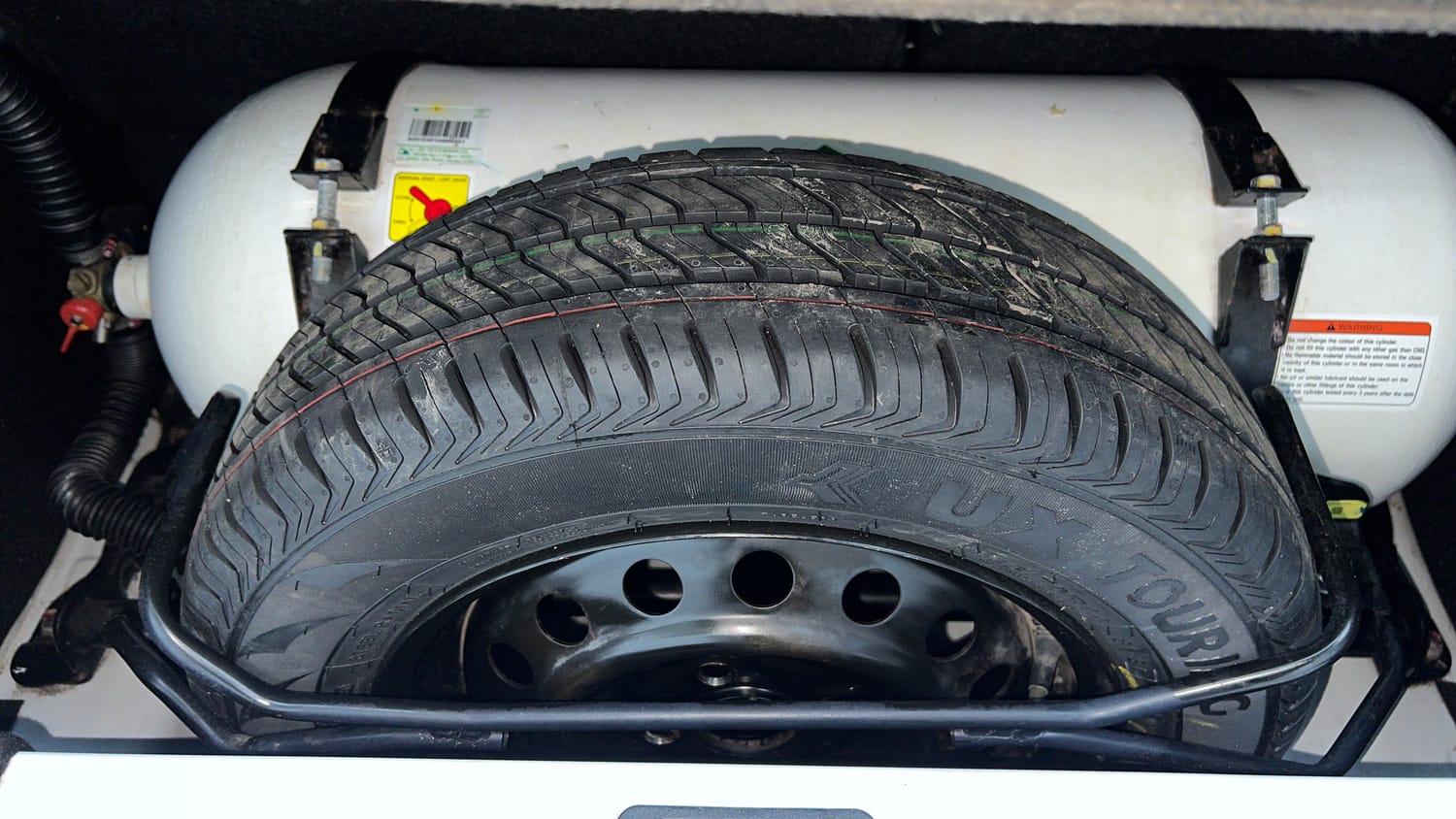 Used 2024 Maruti Suzuki Wagon R VXI 1.0 CNG Cng Manual tyres SPARE TYRE VIEW