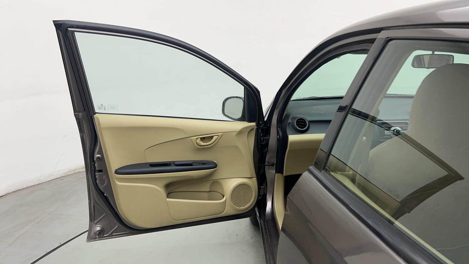 Used 2014 Honda Amaze 1.2 S i-VTEC Petrol Manual interior LEFT FRONT DOOR OPEN VIEW