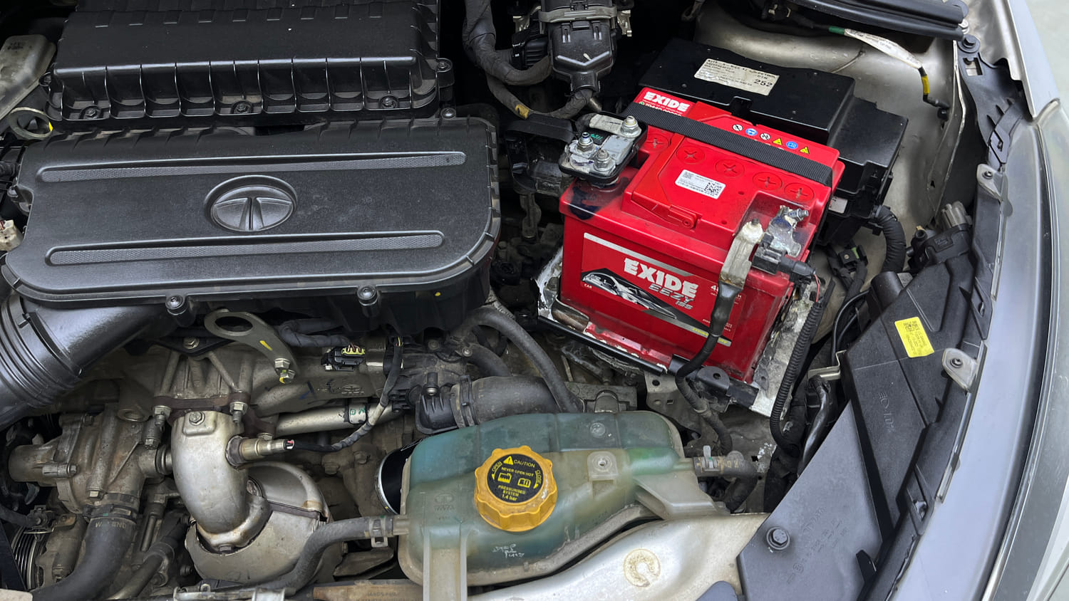 Used 2021 Tata Tigor XZ Plus Petrol Manual engine ENGINE LEFT SIDE VIEW
