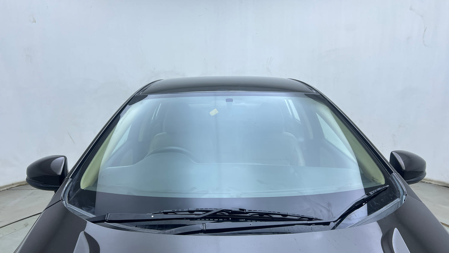 Used 2014 Honda City SV Diesel Diesel Manual exterior FRONT WINDSHIELD VIEW
