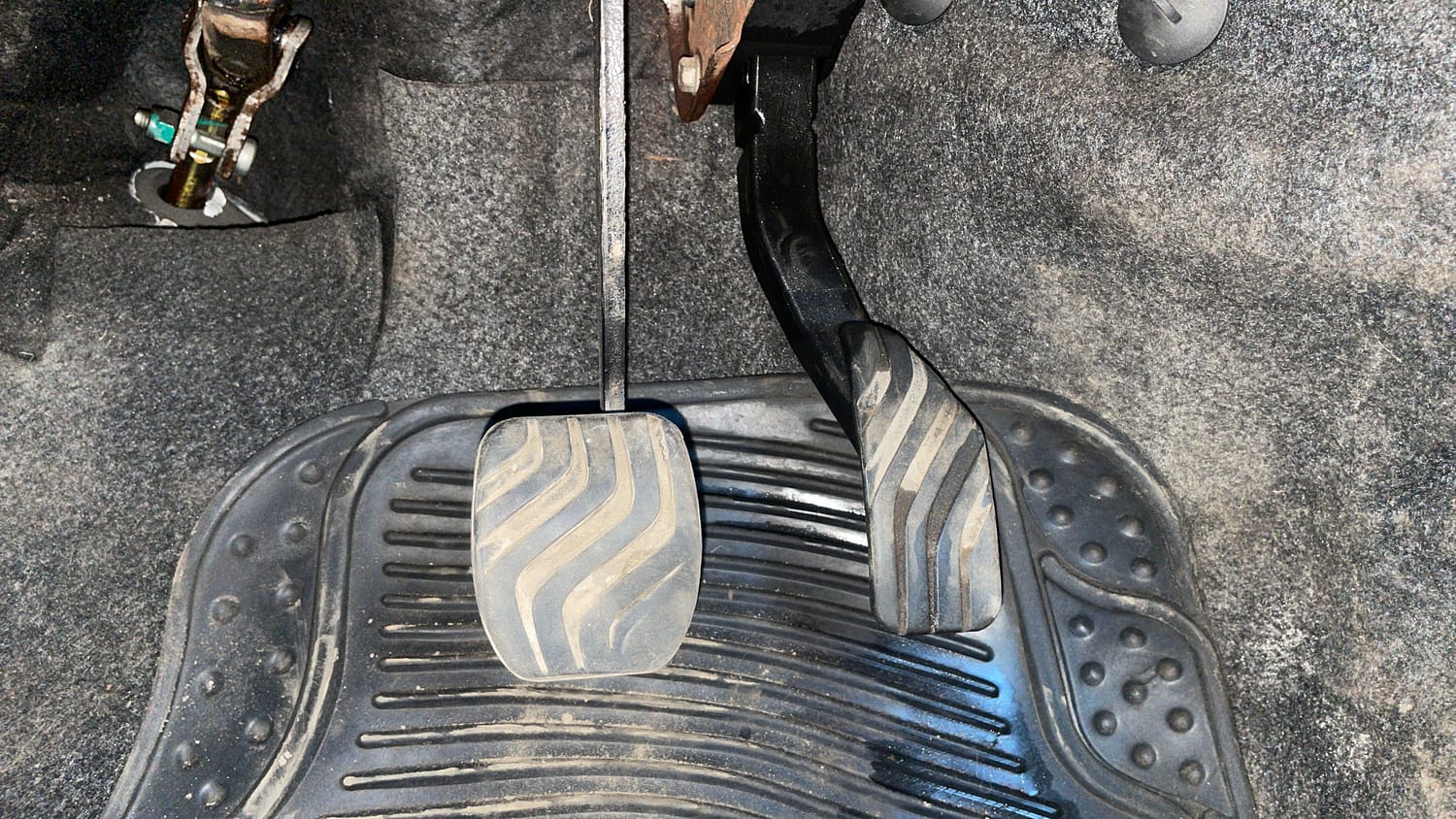 Used 2018 Renault Kwid 1.0 RXT AMT Opt Petrol Automatic interior PEDALS VIEW