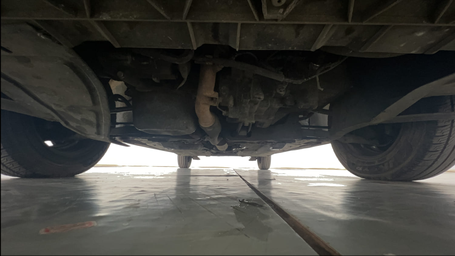 Used 2013 Volkswagen Polo Trendline 1.2L (P) Petrol Manual extra FRONT LEFT UNDERBODY VIEW