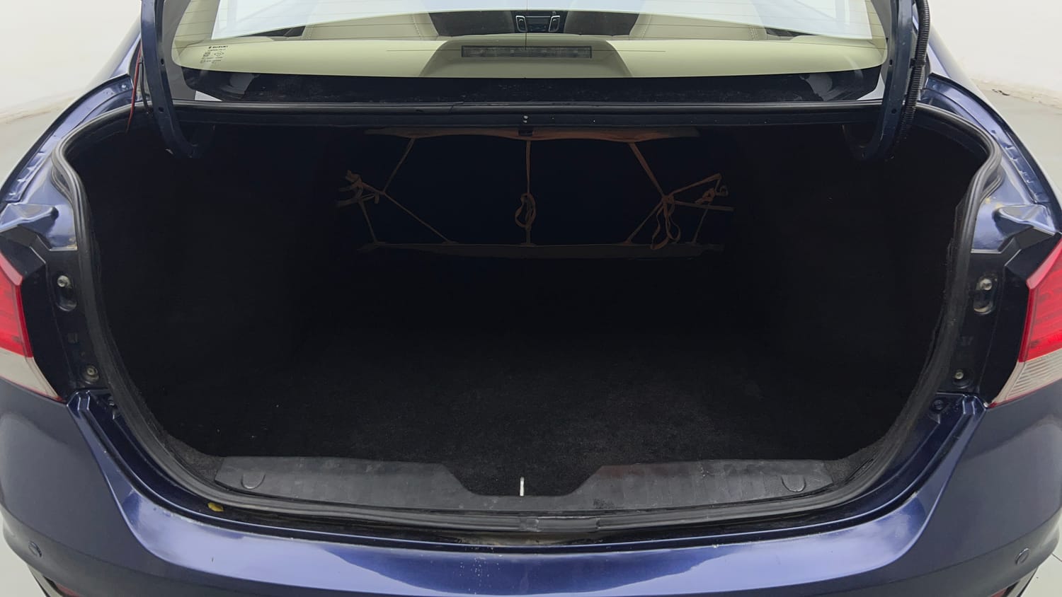 Used 2018 Maruti Suzuki Ciaz Delta Hybrid 1.5 AT Petrol Automatic interior DICKY INSIDE VIEW