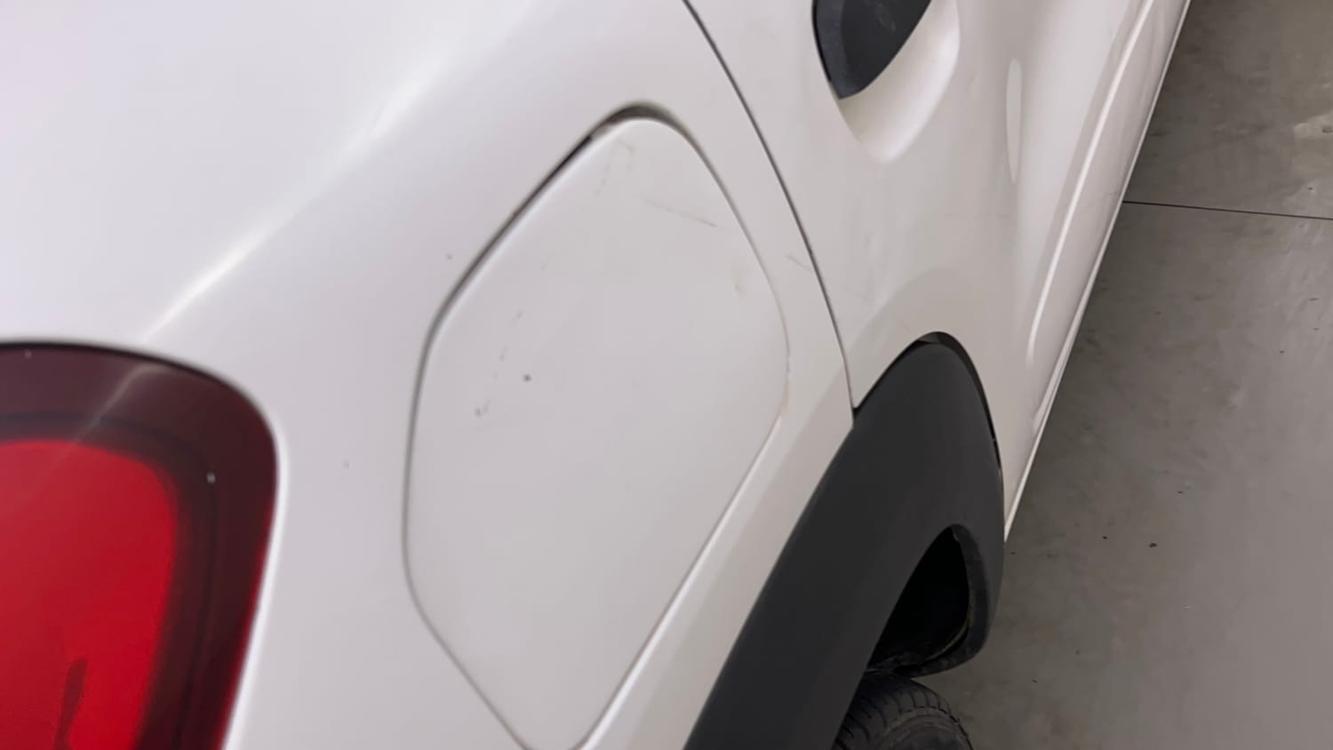 Used 2018 renault Kwid 1.0 RXL Anniversary Edition Petrol Manual dents MINOR SCRATCH