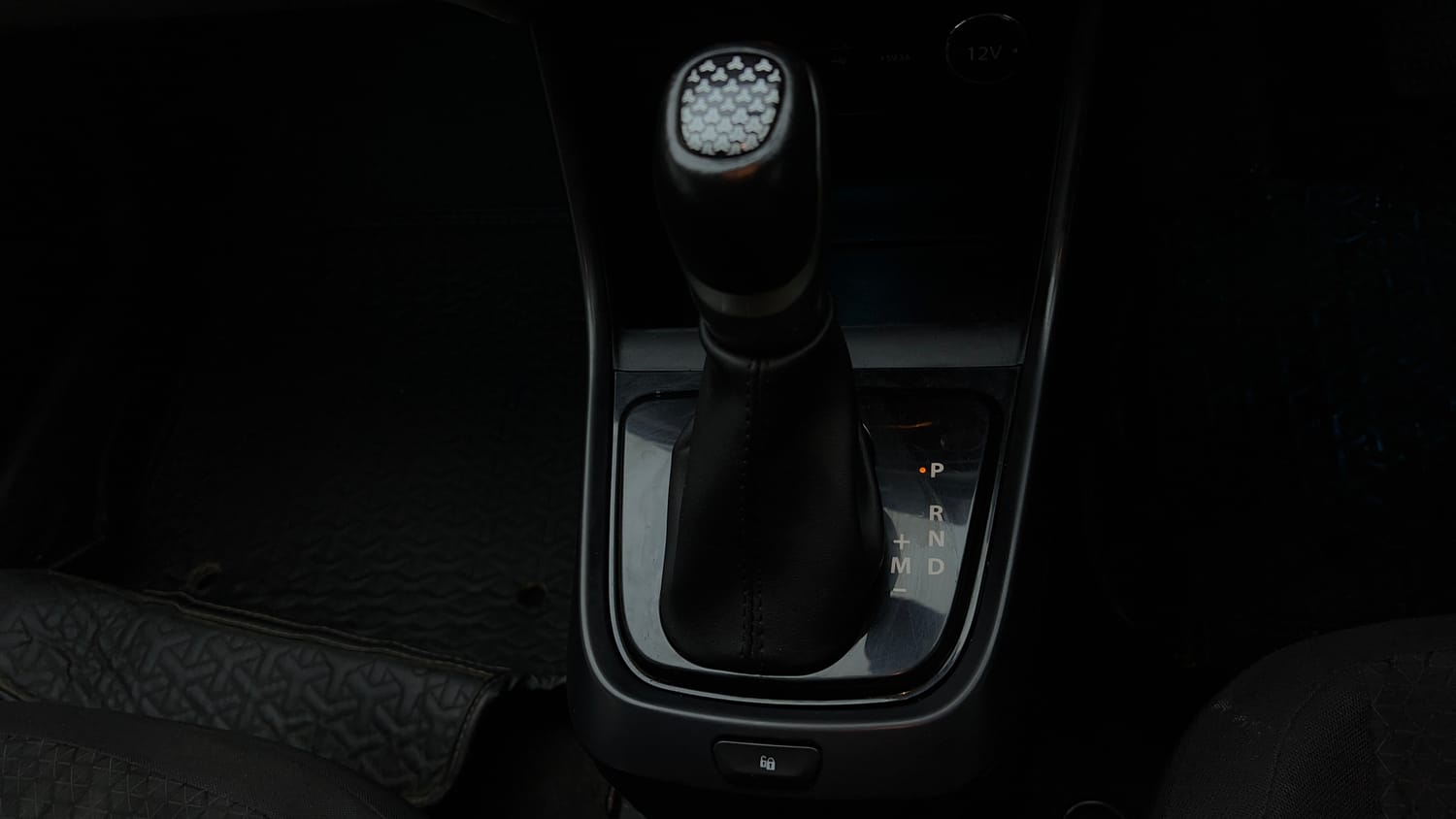 Used 2024 Tata Altroz XTA Petrol Petrol Automatic interior GEAR  KNOB VIEW