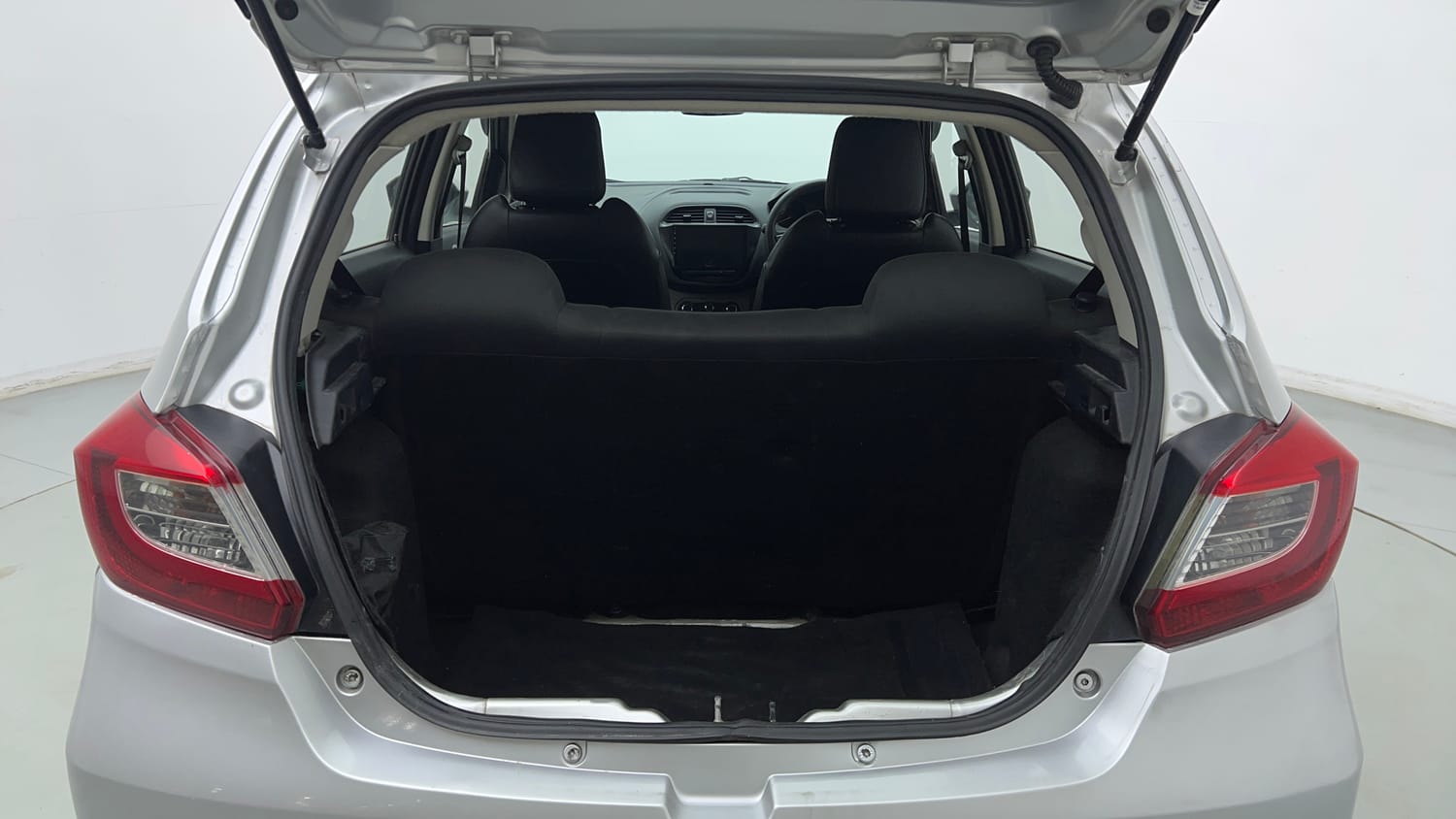 Used 2019 Tata Tiago Revotron XZ Petrol Manual interior DICKY INSIDE VIEW