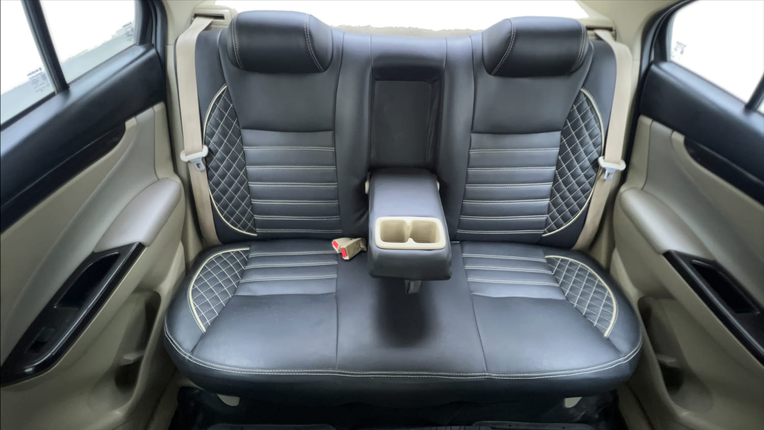 Used 2017 Maruti Suzuki Ciaz Zeta 1.3 Hybrid Diesel Manual interior REAR SEAT CONDITION VIEW