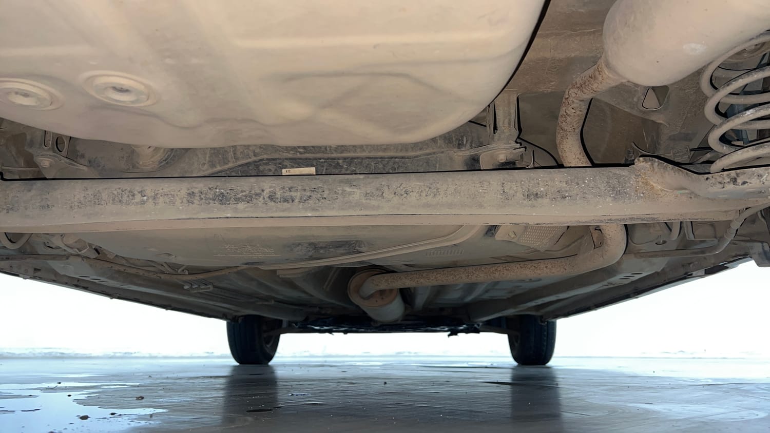 Used 2020 Maruti Suzuki Wagon R 1.0 VXi (O) 1.0 AMT Petrol Automatic extra REAR UNDERBODY VIEW (TAKEN FROM REAR)