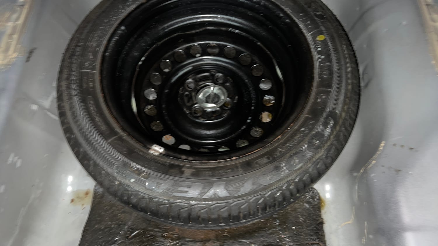 Used 2014 Honda City V Petrol Manual tyres SPARE TYRE VIEW