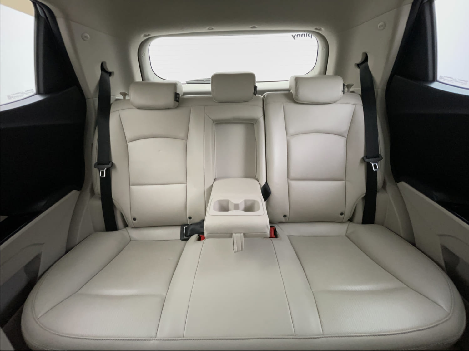 Used 2022 Mahindra XUV 300 W8 (O) 1.5 Diesel AMT Diesel Automatic interior REAR SEAT CONDITION VIEW