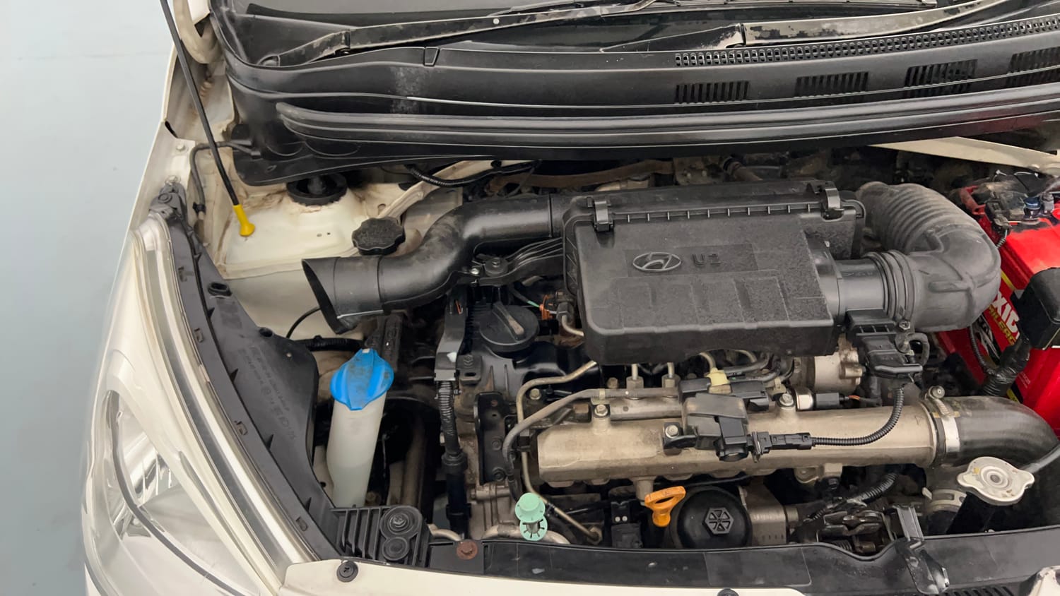 Used 2017 Hyundai Grand i10 Magna U2 1.2 CRDi Diesel Manual engine ENGINE RIGHT SIDE VIEW