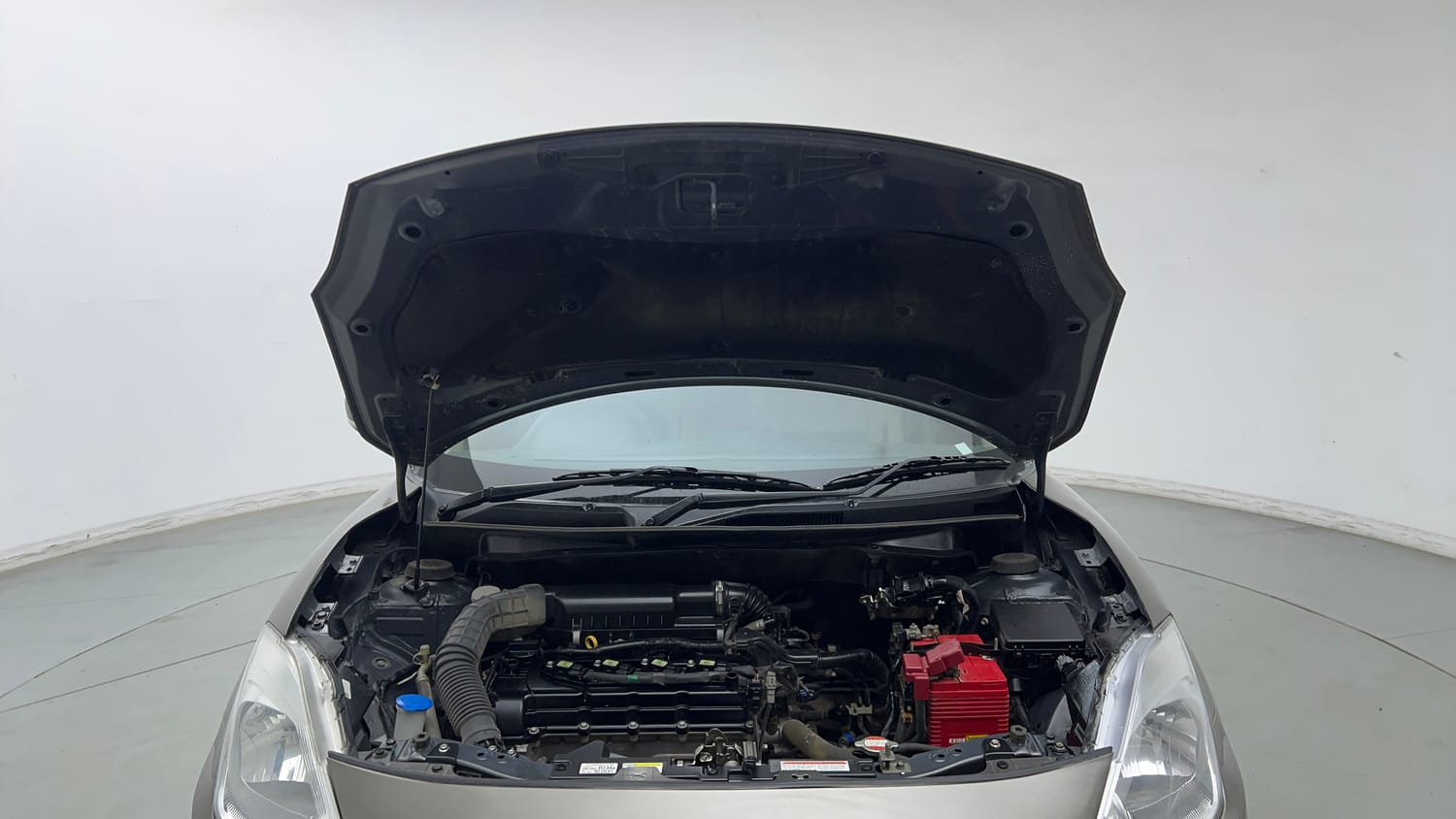 Used 2020 Maruti Suzuki Dzire VXi Petrol Manual engine ENGINE & BONNET OPEN FRONT VIEW