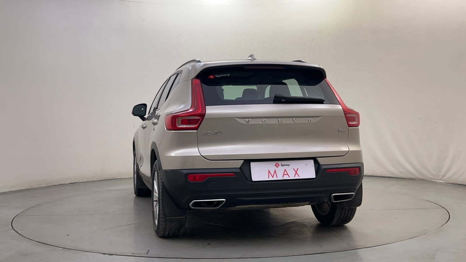 Used 2023 Volvo XC40 B4 Ultimate Petrol Automatic exterior LEFT REAR CORNER VIEW