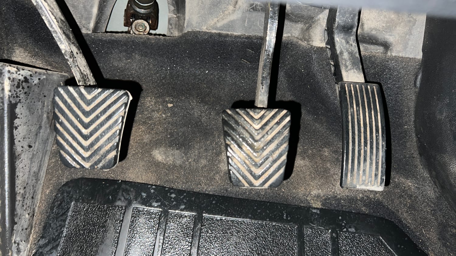 Used 2016 Hyundai Elite i20 Asta 1.2 Petrol Manual interior PEDALS VIEW