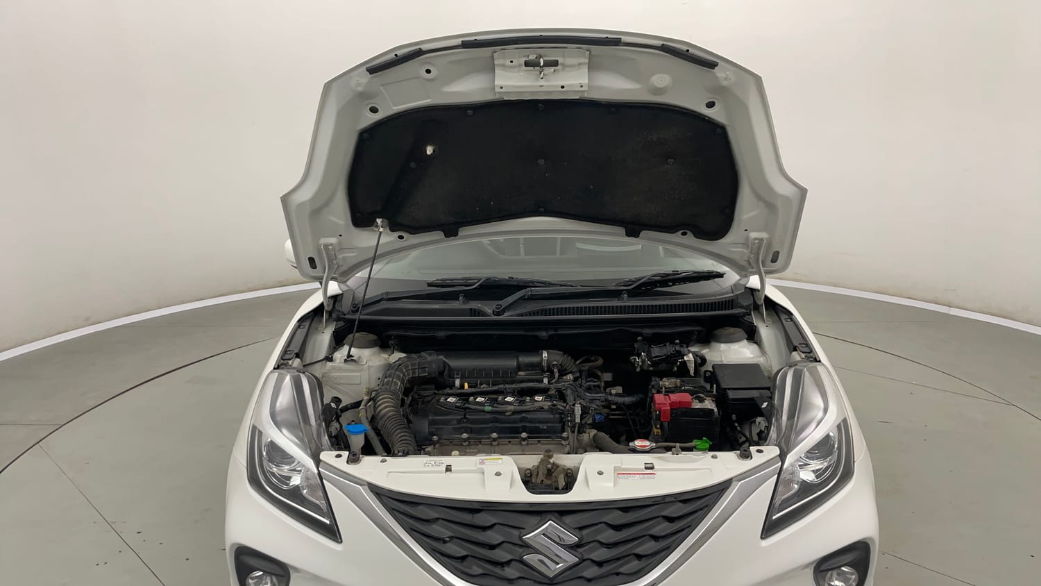 Used 2021 Maruti Suzuki Baleno Zeta Petrol Manual engine ENGINE & BONNET OPEN FRONT VIEW