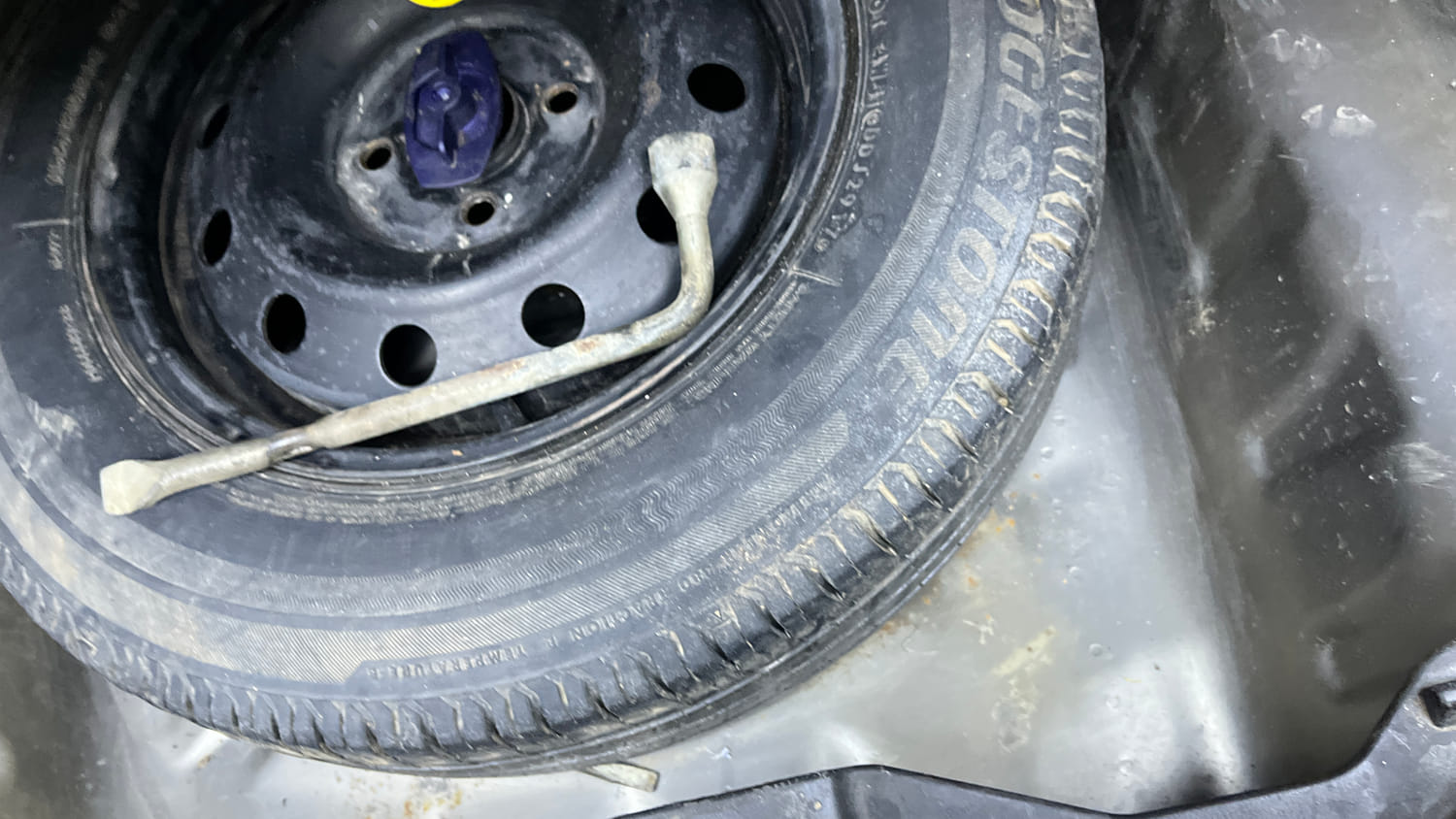 Used 2018 Maruti Suzuki Dzire ZDi Plus AMT Diesel Automatic tyres SPARE TYRE VIEW