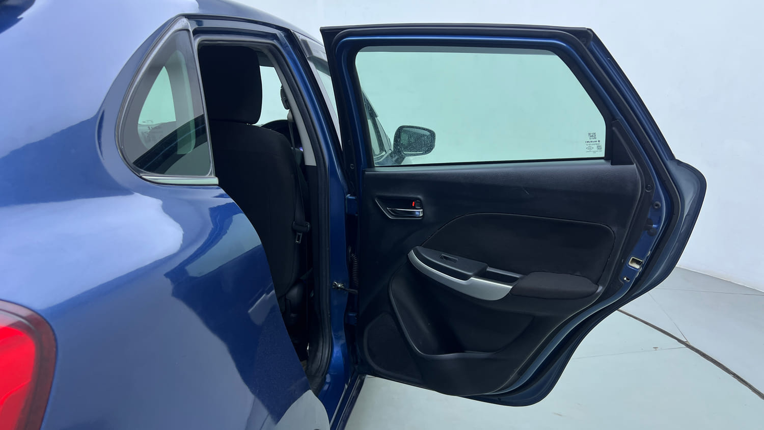 Used 2017 Maruti Suzuki Baleno Alpha 1.2 Petrol Manual interior RIGHT REAR DOOR OPEN VIEW