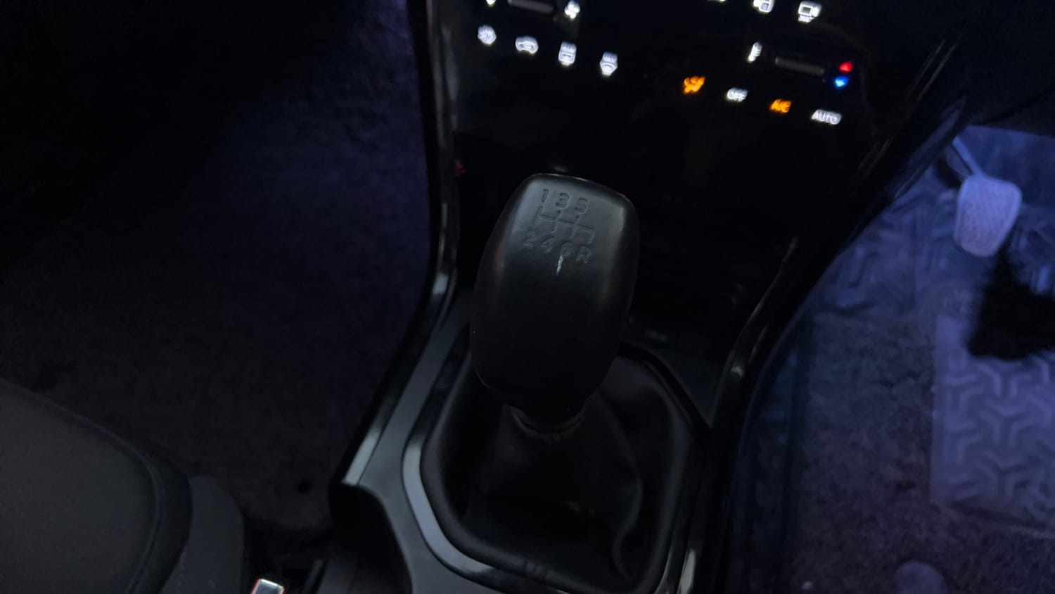 Used 2024 Tata Nexon Fearless 1.2 Revotron Petrol 6MT DT Petrol Manual interior GEAR  KNOB VIEW