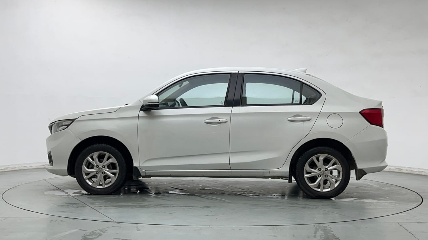 Used 2020 Honda Amaze 1.2 S CVT Petrol Petrol Automatic exterior LEFT SIDE VIEW