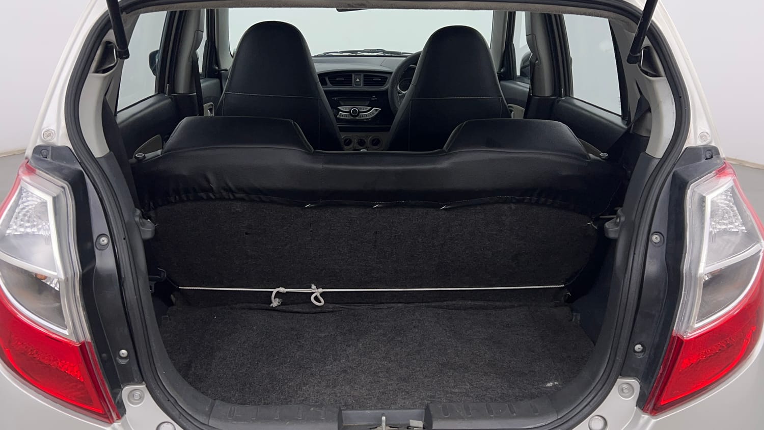 Used 2015 Maruti Suzuki Alto K10 VXi Petrol Manual interior DICKY INSIDE VIEW