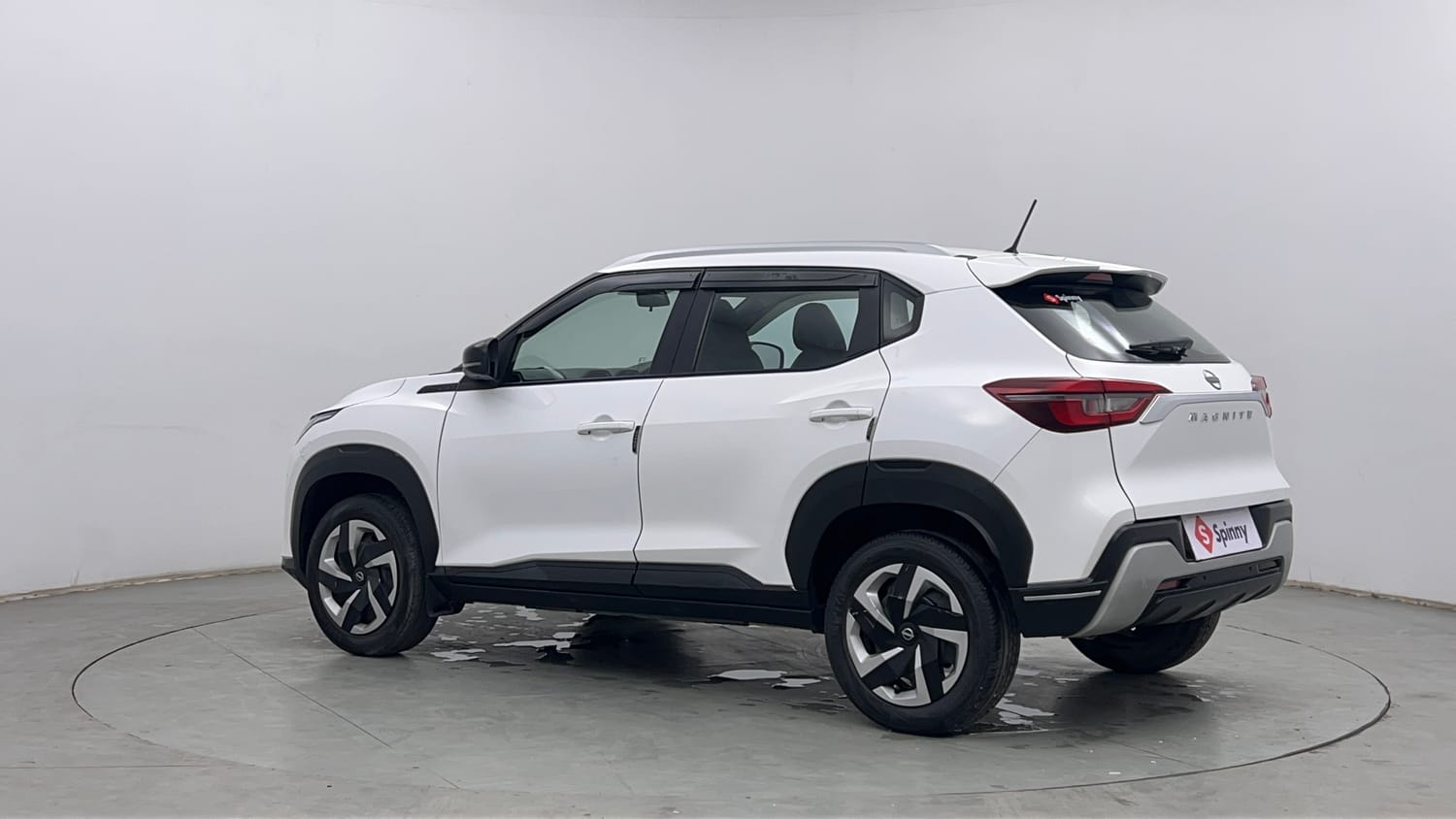 Used 2021 Nissan Magnite XL Petrol Manual exterior LEFT REAR CORNER VIEW