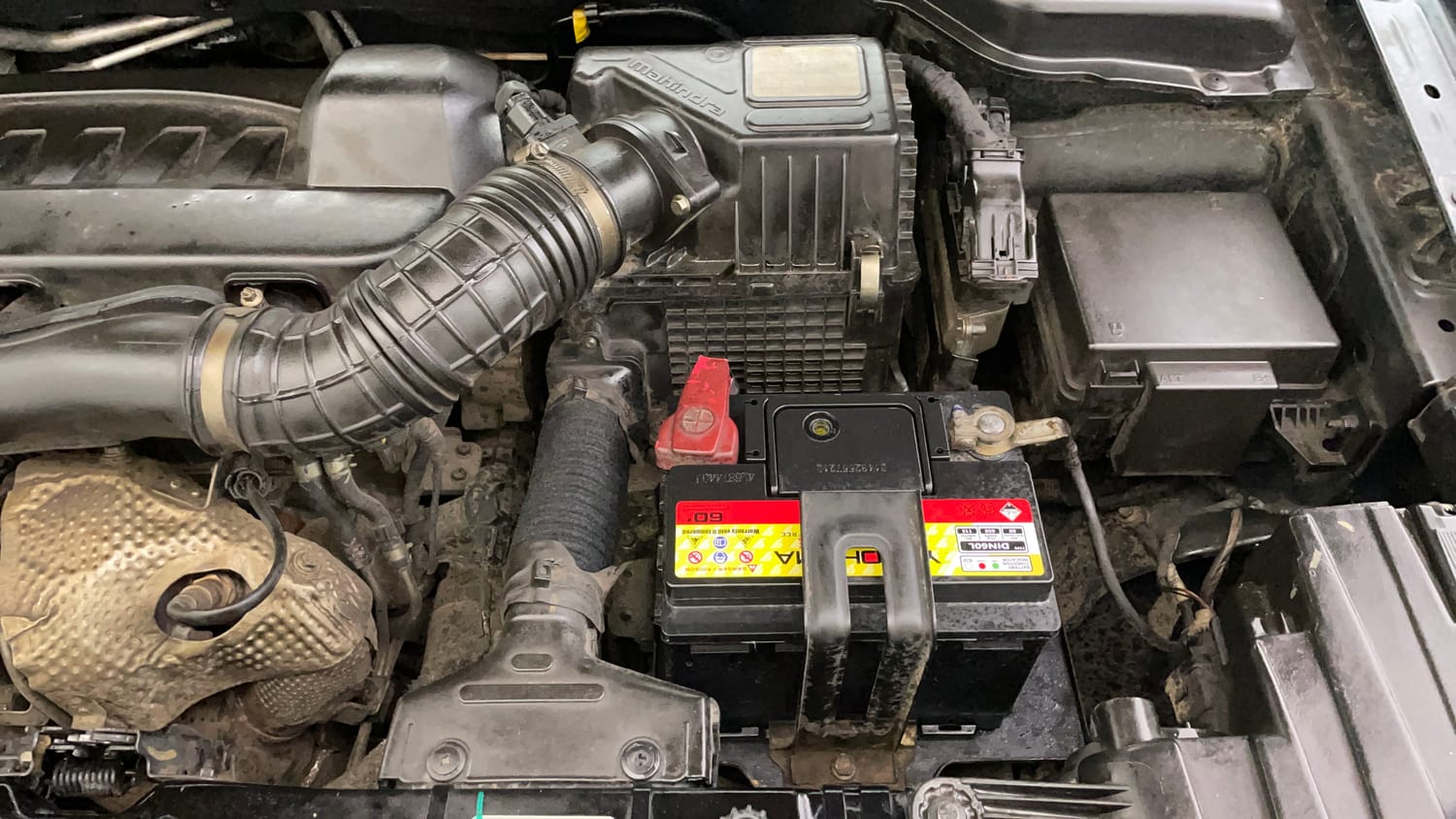 Used 2022 Mahindra XUV 300 W8 (O) 1.5 Diesel AMT Diesel Automatic engine ENGINE LEFT SIDE VIEW