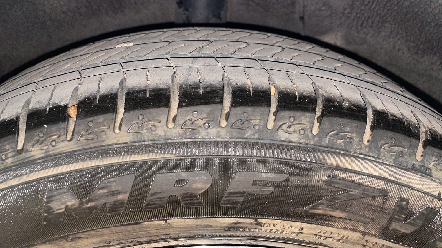 Used 2024 Hyundai Grand i10 Nios Asta 1.2 Kappa AMT Petrol Automatic tyres RIGHT REAR TYRE TREAD VIEW