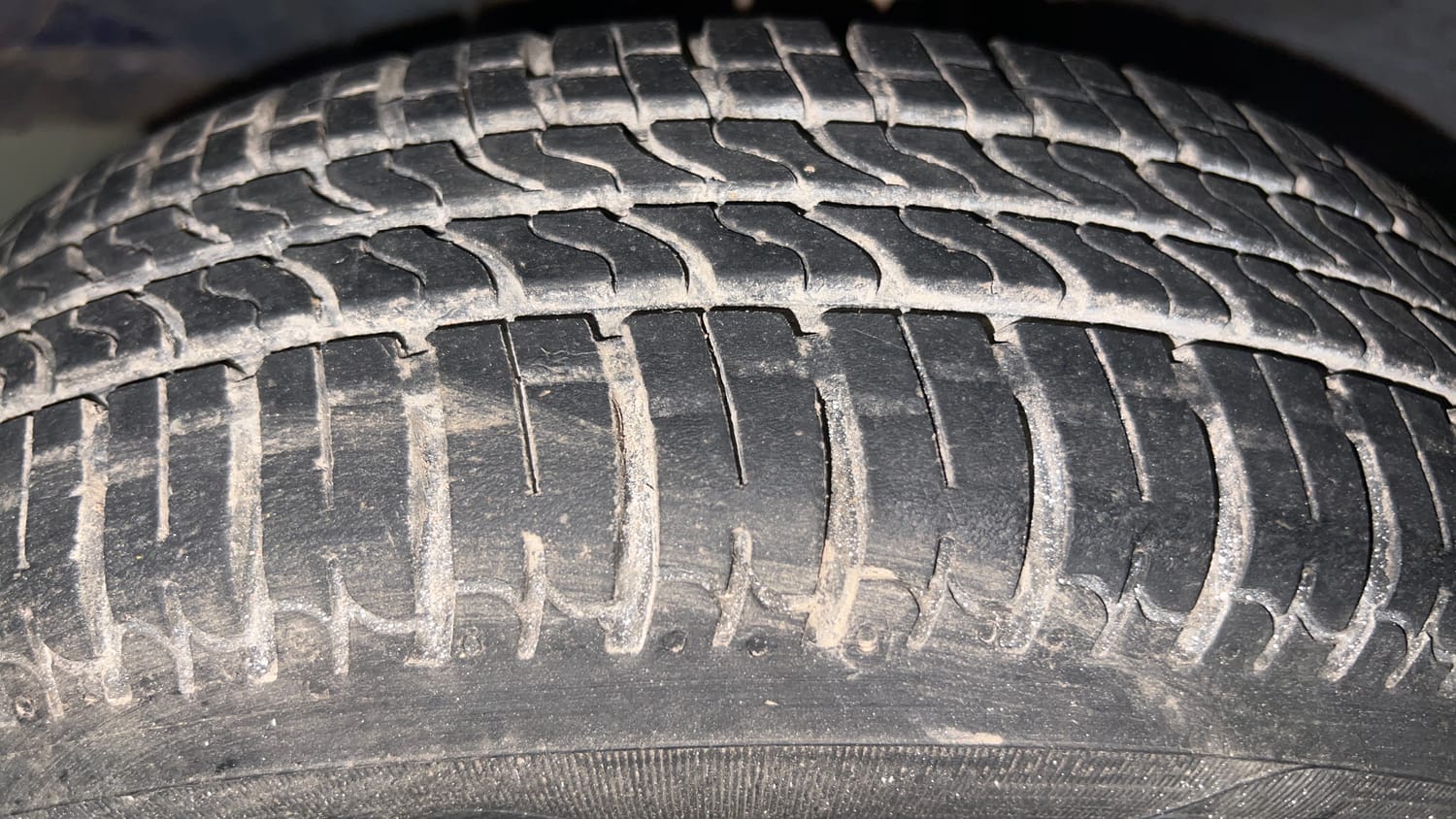 Used 2016 Tata Nano Twist XT Petrol Manual tyres LEFT FRONT TYRE TREAD VIEW