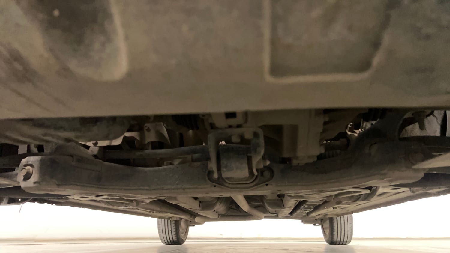 Used 2015 Hyundai Elite i20 Asta 1.2 Petrol Manual extra FRONT LEFT UNDERBODY VIEW