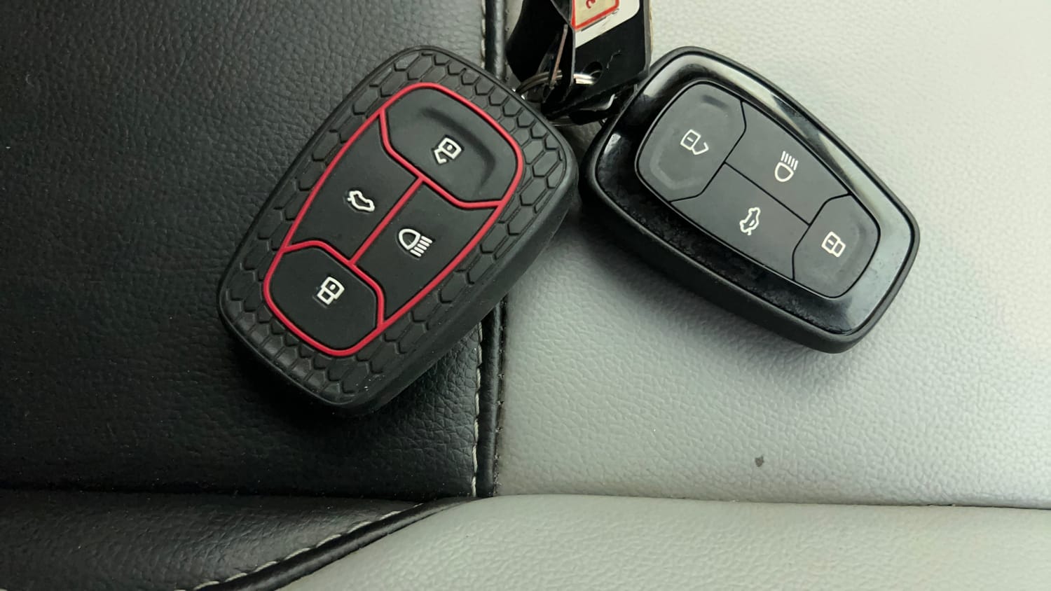 Used 2022 Tata Altroz XT Petrol Petrol Manual extra CAR KEY VIEW